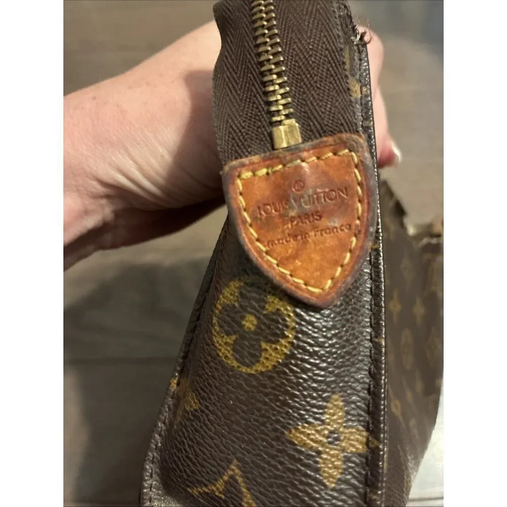 Louis Vuitton authentic Zip Brown Logo Small Zip Pouch Bag